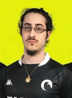 RadioPatioSN's tweet photo. 📌 Etapa de tryouts en el equipo del youtuber Alvaro845.

🌔 Opciones mas sonadas 👉 @BlackyR6s @CiervoR6 
🌓 Opción de confianza 👉 @xRafaa27 
🌒 Jóvenes apuestas 👉 @delgao11 @KolzR6s 

#SpainNationals #SixMastersIberia #leaks https://t.co/Tjub0yRrBw