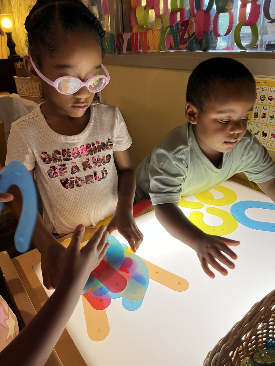 RCPS_EarlyLearn's tweet image. Light &amp;amp; Reflection in Preschool.
#pat #dph #lightandreflection #preschool