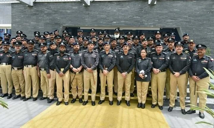 NationalPolice8's tweet photo. سندھ پولیس کے 76 انسپکٹرز کو اگلے عہدے پر ترقی دیدی گئی۔
National Police Forum
نیشنل پولیس فورم
https://t.co/7qAhIyRipb
#sindhpolice #punjabpolice #kpkpolice #islamabadpolice #kashmirpolice #gilgitpolice #balochistanpolice #JailPolice #sindhprison #punjabprison #RailwayPolice https://t.co/fpEd4wD37Z