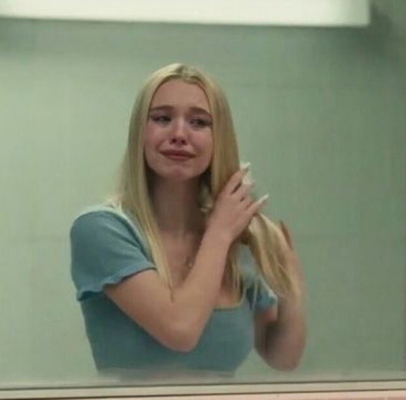 Sp00kySpice18's tweet photo. I swear to god if I see one more pictures of Sad Danny Ric https://t.co/wrejlqEVbb