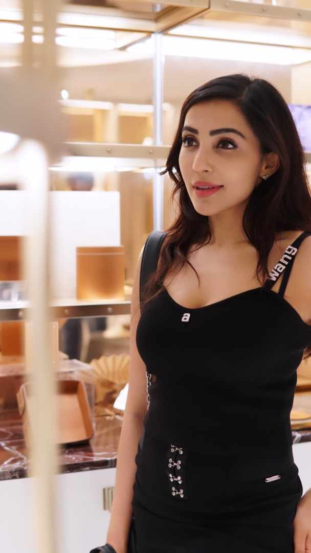 paro_nair's tweet photo. Heyyy am coming!! https://t.co/R2SaFkGy1h