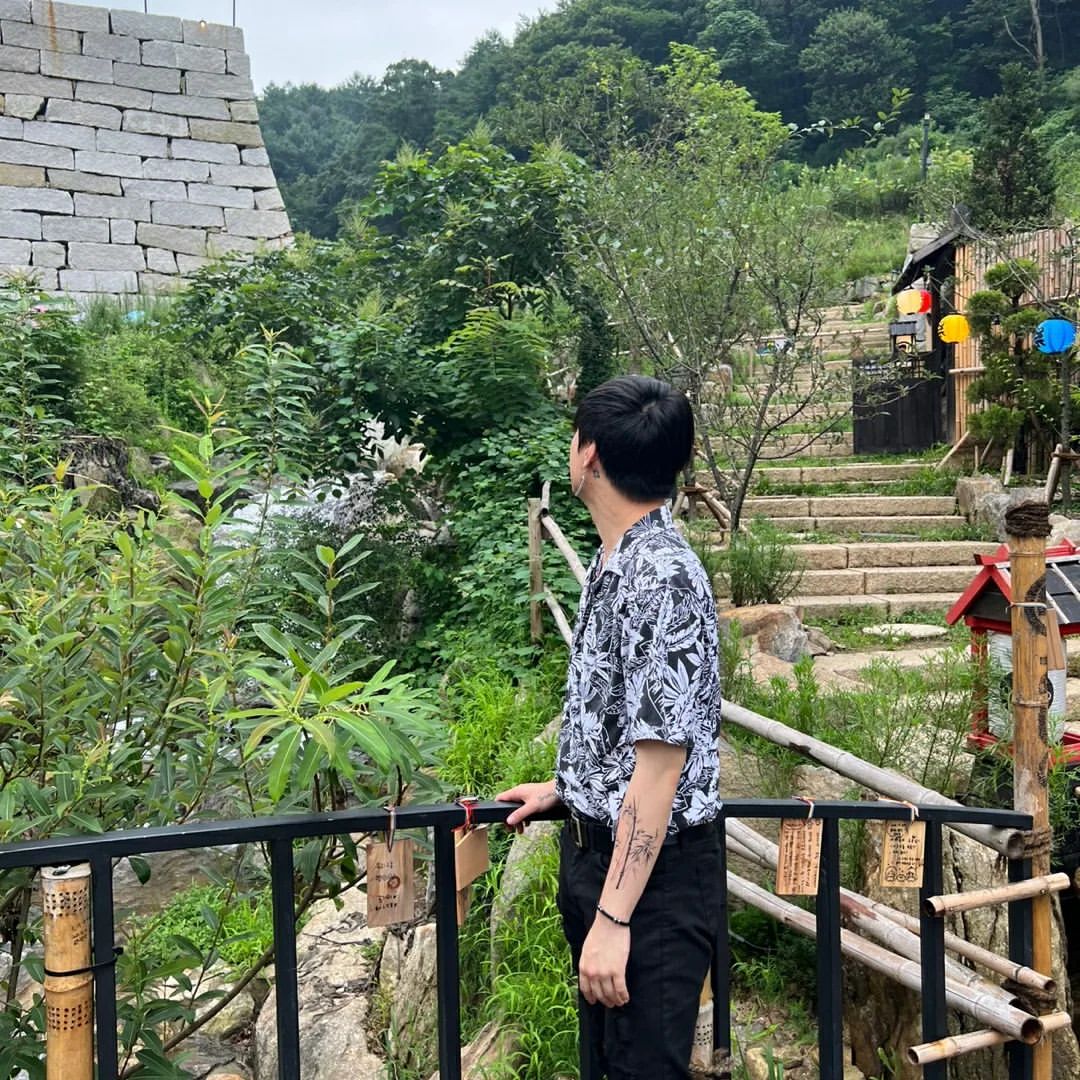 _ssssng2's tweet photo. 제법 멋지게 즐기고 왔나본데 https://t.co/dNybN0TYfa