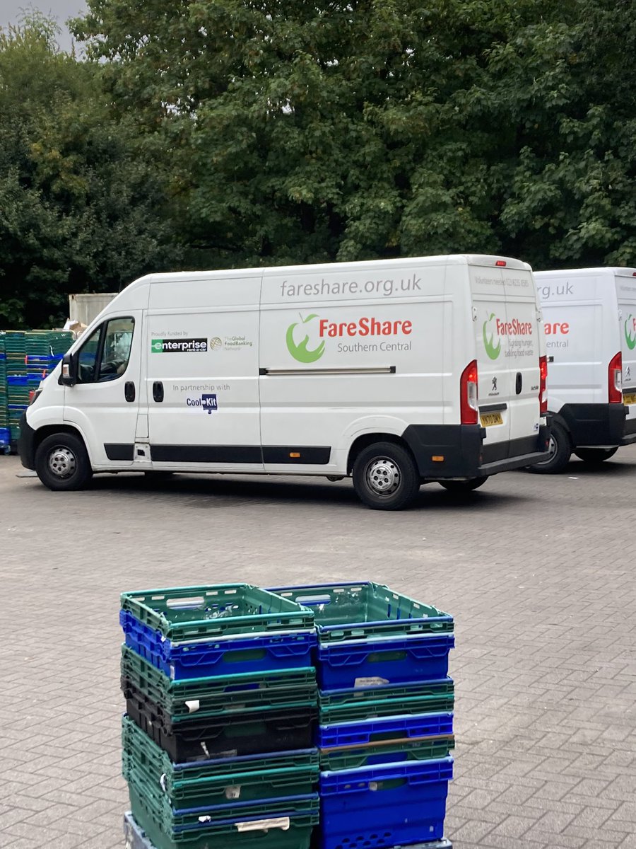 Today, myself, <a href="/ryan_erac/">Ryan Wilkinson ERAC</a>  &amp; Adam went to <a href="/FareShareUK/">FareShare</a> in Southampton to volunteer for the day using my purpose my time! What a phenomenal experience being able to work in the community helping tackle food waste and of course helping those during challenging times! 🙌🏻🌟