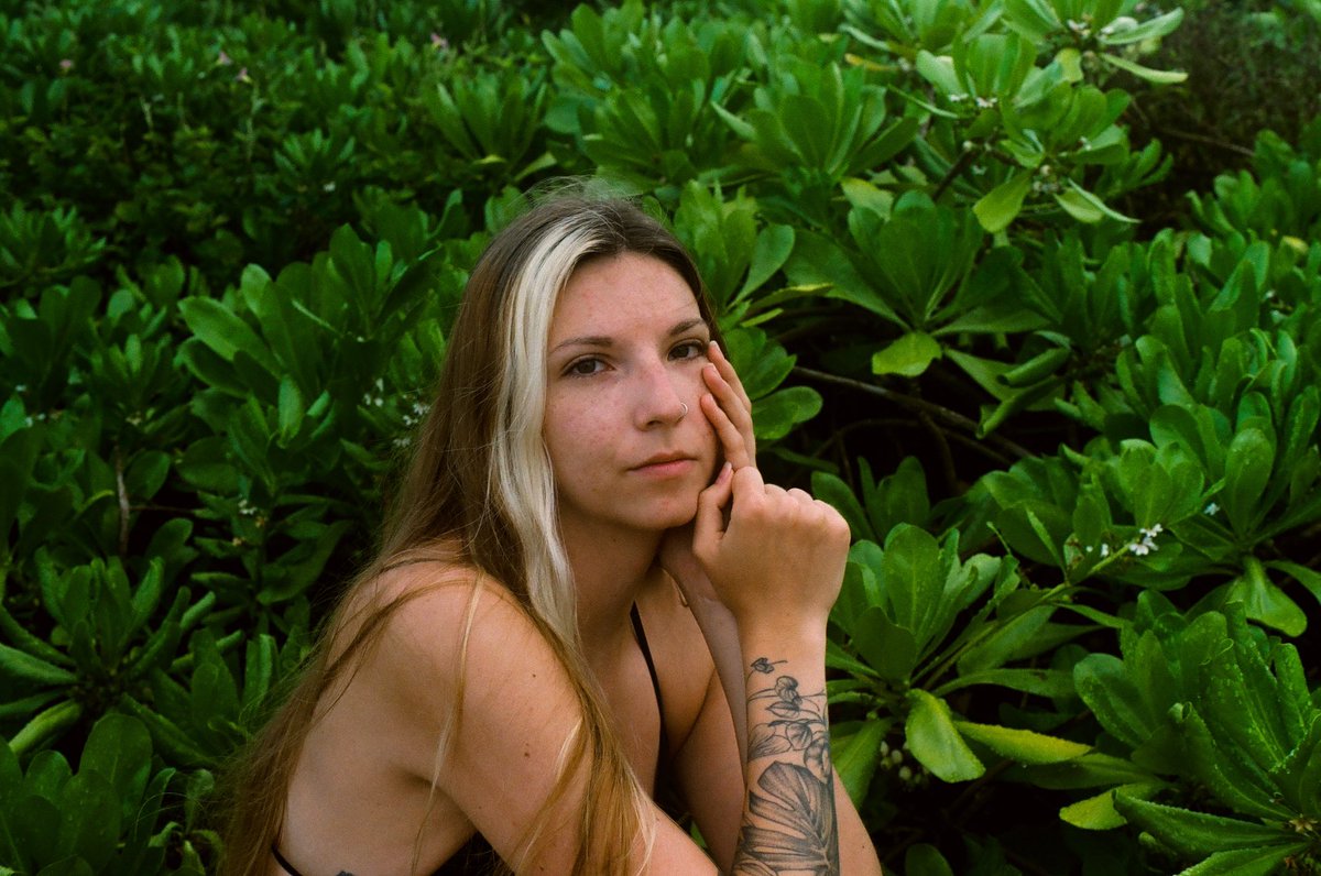 K8TheG8's tweet photo. Look at these 
#womeninphotography #minolta #35mmfilm #35mmportrait https://t.co/0A8LqMAKpu