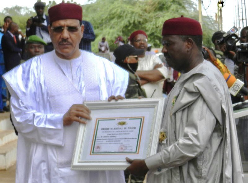 A l'occasion de la fête d'indépendance, ce 3 août 2022, SEM Abdou Abarry, ambassadeur et représentant permanent de notre pays  auprès des Nations unies, a été élevé à la Dignité de Grand - Officier dans l'Ordre National du Niger par SEM Mohamed Bazoum, Président de la République.