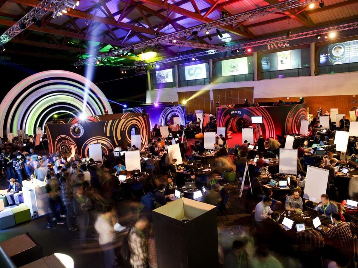 inevitable360's tweet image. This is how we do in #Portugal with @sapo #CodeBits #Hackathon (sadly could not be present in any of that events, and was always a dream for me to go there and #Buidl something silly)
Brainfuck event and 48h to code something 😅
youtube.com/watch?v=p1RLBF…
en.wikipedia.org/wiki/SAPO_Code…
