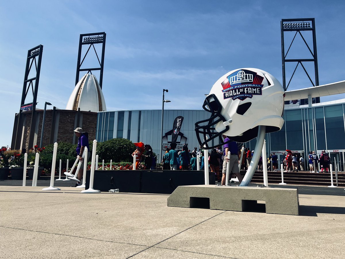 cc_campbell5's tweet photo. 2022 Pro Football Hall of Fame Enshrinement Week has officially kicked off here in Canton, OH! 🤩 🏈
@SpectrumNews1OH https://t.co/YF7RE0KCnq