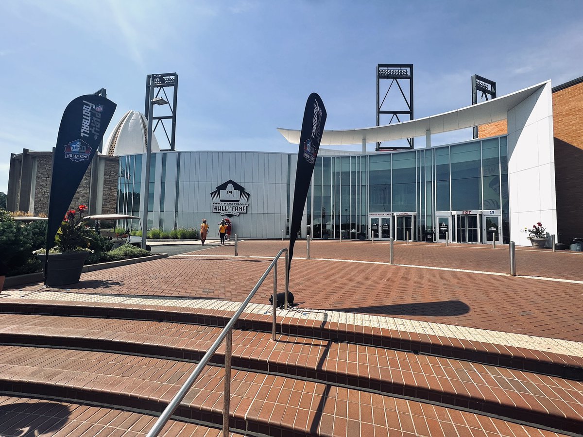cc_campbell5's tweet photo. 2022 Pro Football Hall of Fame Enshrinement Week has officially kicked off here in Canton, OH! 🤩 🏈
@SpectrumNews1OH https://t.co/YF7RE0KCnq