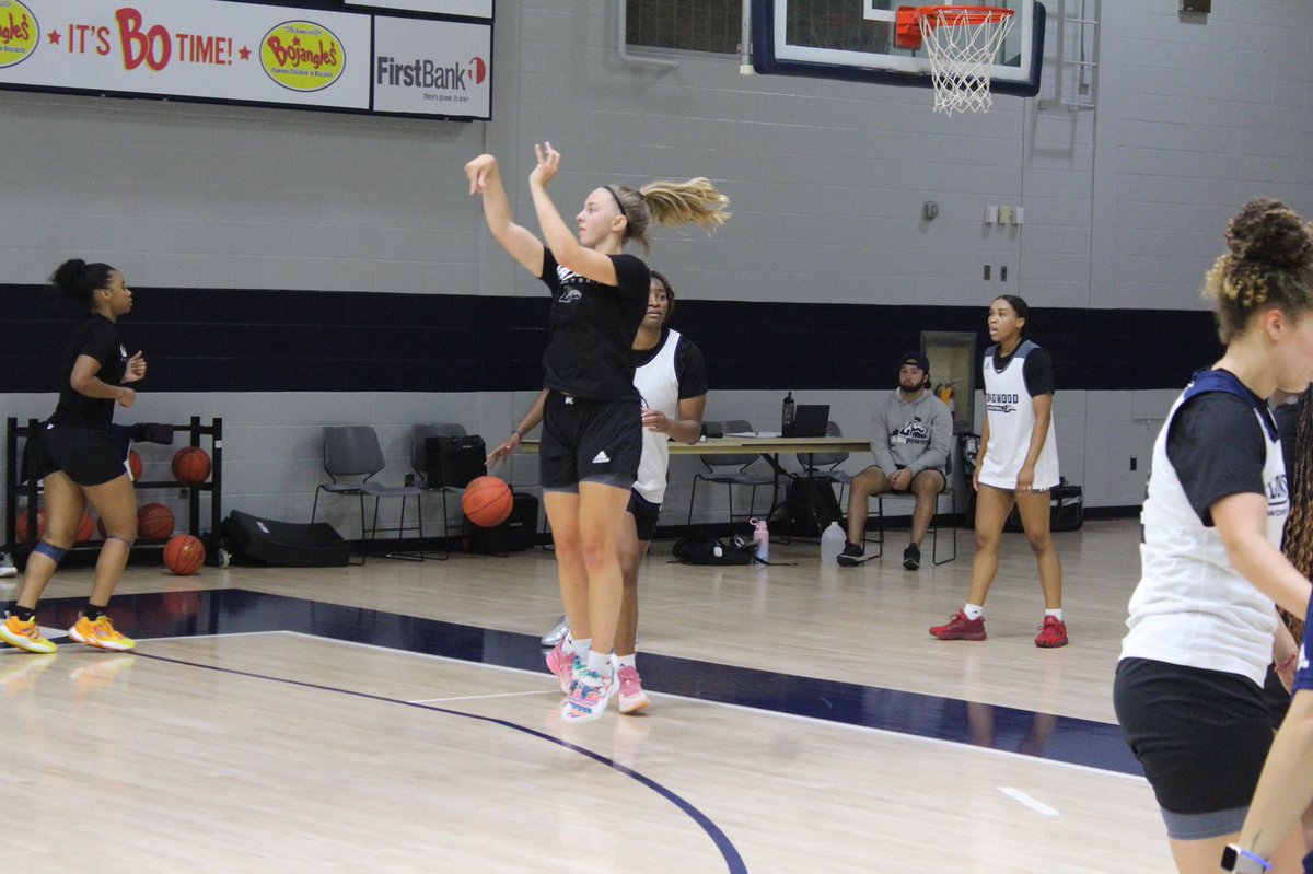 LongwoodWBB's tweet photo. We miss it!
•
•
#GoWood #TheRightSTUPH https://t.co/nGnLdID2il