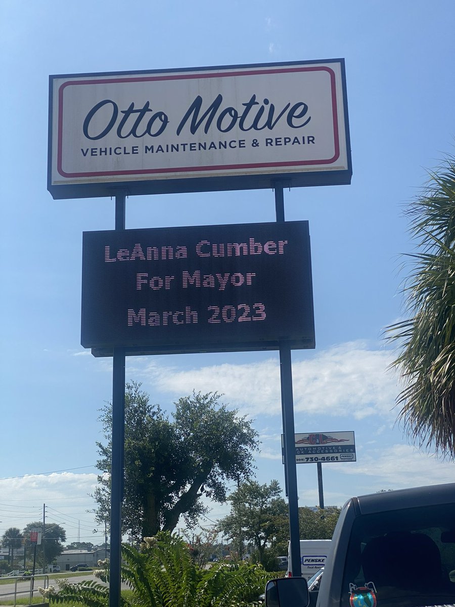 LeAnnaCumber's tweet photo. Otto Motive is ready to get Jax moving! Thanks for your support guys!! As the niece of a race car driver I’m quite partial to all things cars. And I’m looking forward to working with small businesses across Jacksonville! #letsgetmoving #leannaformayor https://t.co/ugIJmb20sZ