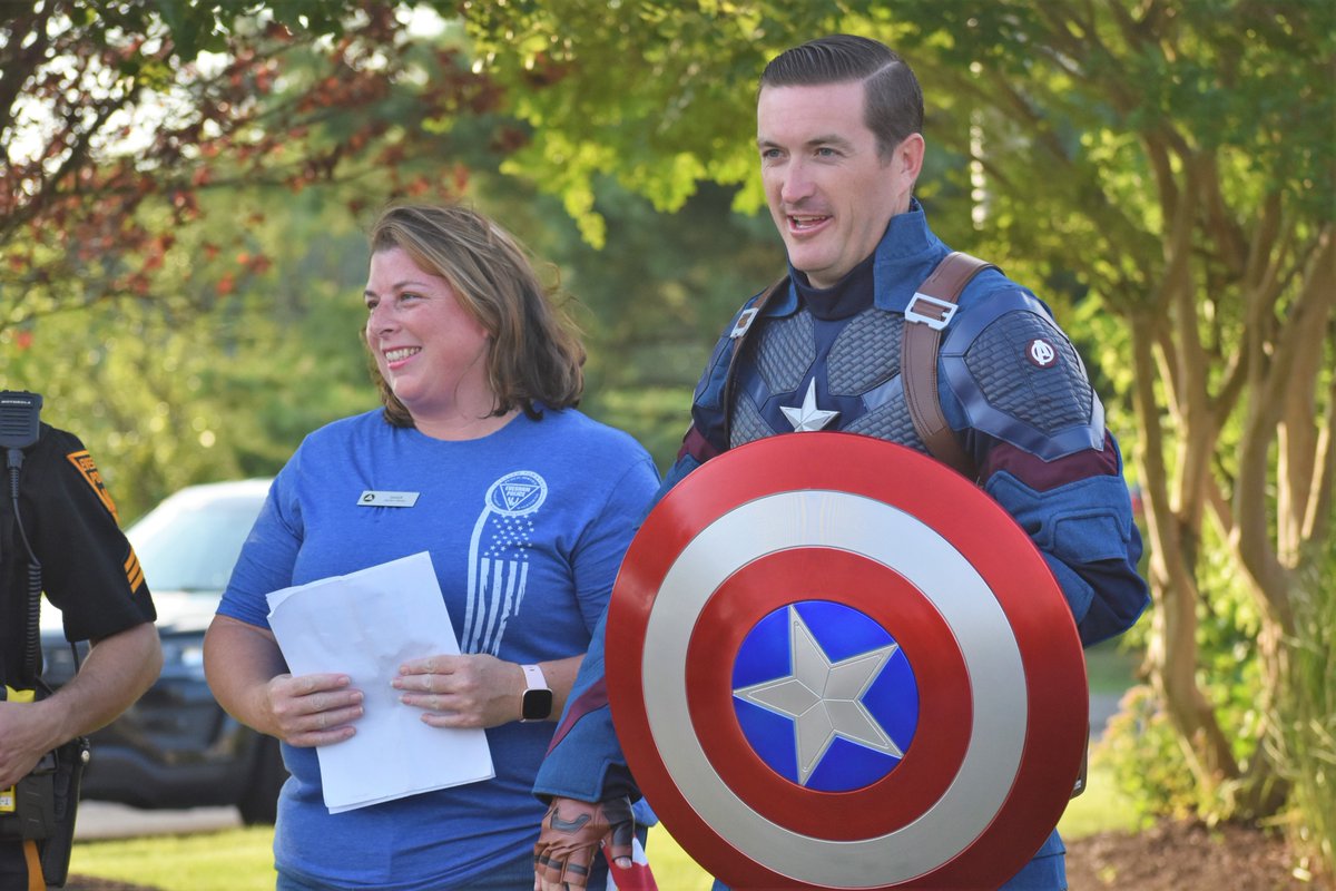 eveshamtwp's tweet photo. 8/3/2022

Another amazing National Night Out from the @EveshamPD is in the books! 

We hope you enjoyed this chance to connect with the Evesham Police, @EveshamFire and all the other first responders and organizations from our community!

See more at https://t.co/g91KCFFQsK https://t.co/n1f1X4PzwK