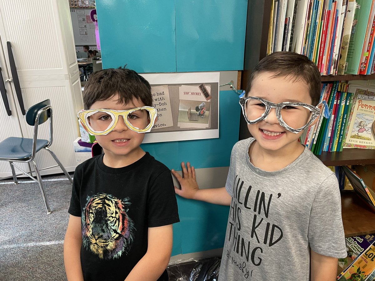 PMEPioneers's tweet image. Has your child in grades 1-3 told you they joined the TSS?🕴The Technology Secret Service has been investigating the case of Dino’s Device Care Dilemma using clues left around the room during the Connect special. #interactivecommunity #smallschoolbigcity
