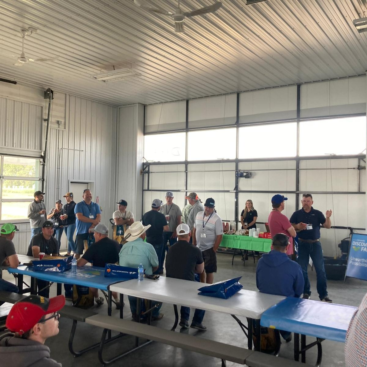 #FFEintheField is underway! With a full day of learning ahead, the best way to start the day is with some coffee, donuts, and networking!☕️🍩

Thanks to <a href="/TD_Canada/">TD (Canada)</a> for sponsoring the morning refreshments.