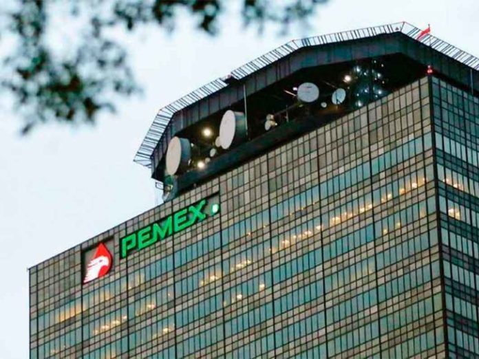 #EnergyandCommerce | Grupo Roales

PEMEX logra reducir su deuda financiera. De acuerdo al reporte de Pemex en la Bolsa Mexicana de Valores (BMV), su deuda financiera total disminuyó un 4.0%. 

Nota: energyandcommerce.com.mx/pemex-reduce-9…   

#gruporoales
gruporoales.com