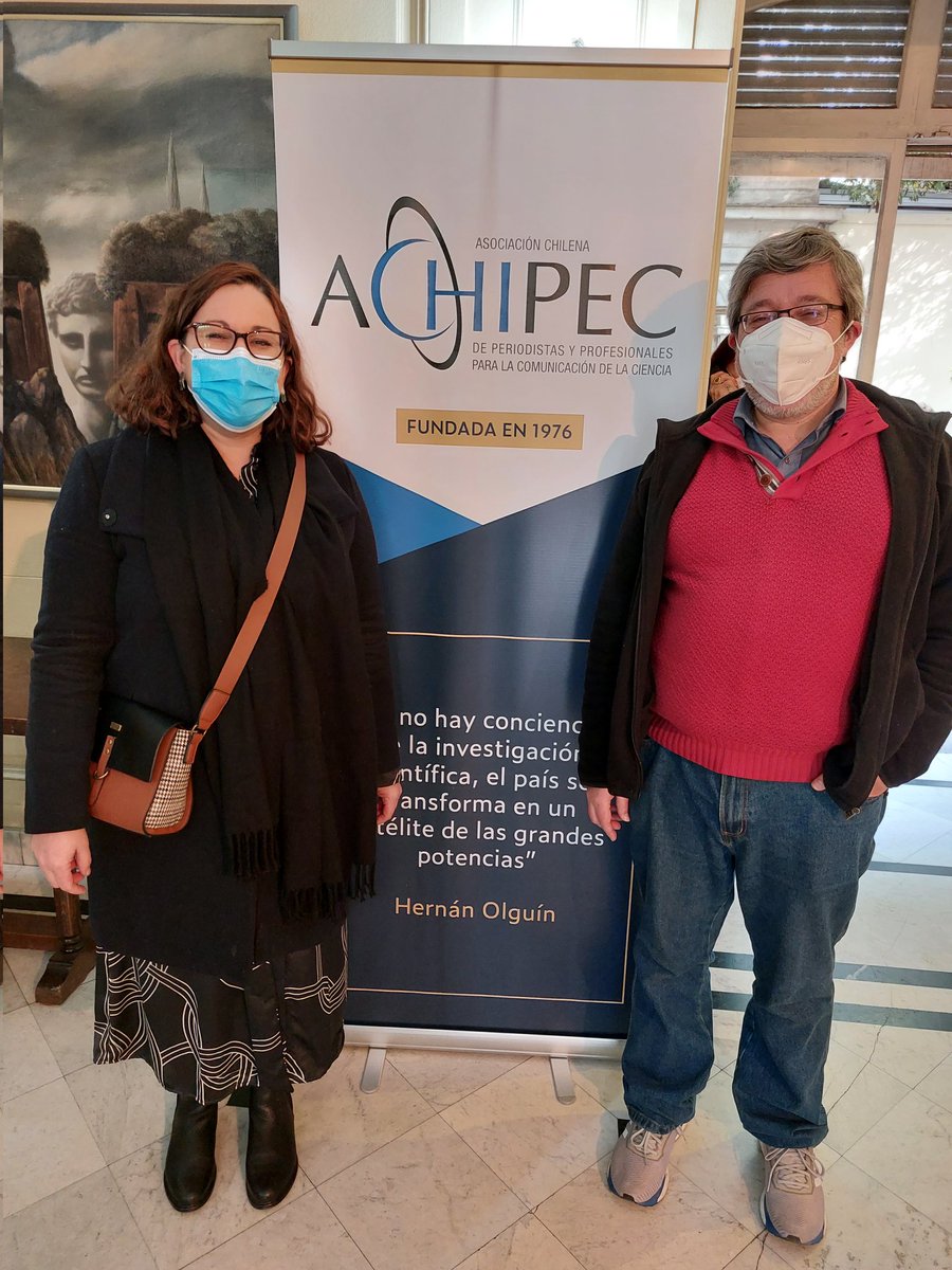 ljimenez83's tweet photo. ¡Aquí estamos! Celebrando los 46 años de Achipec en la Academia Chilena de Ciencias 😁🥳 Física y Matemática, ¡presentes! 🔥🤩
@sumafuerzas #AniversarioACHIPEC
#scicomm #comunicacioncientifica
#Física #Matemática #Mathcom https://t.co/uZ7n2dDjHg