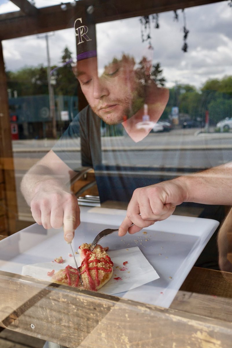 TWEET fam, the Strawberry Raspberry Crumble Donuts slaps. Available all month. Also, catchy this early lil tidbitty of into for just you - this months cronut is Peaches N Cream.