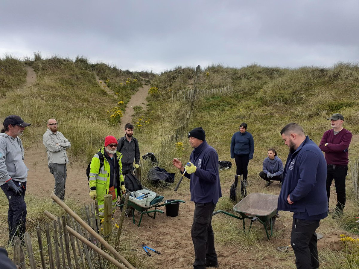 GarnockLP's tweet photo. It was fun to get out on the dunes on Saturday with a great bunch of volunteers and our friends at @ScotWildlife Ayrshire and #FriendsOfStevenston for some fence repairs and a walk/talk to learn more about the importance of this habitat. #sanddunes #stevenstonbeach #volunteers https://t.co/K8umb2LCL4