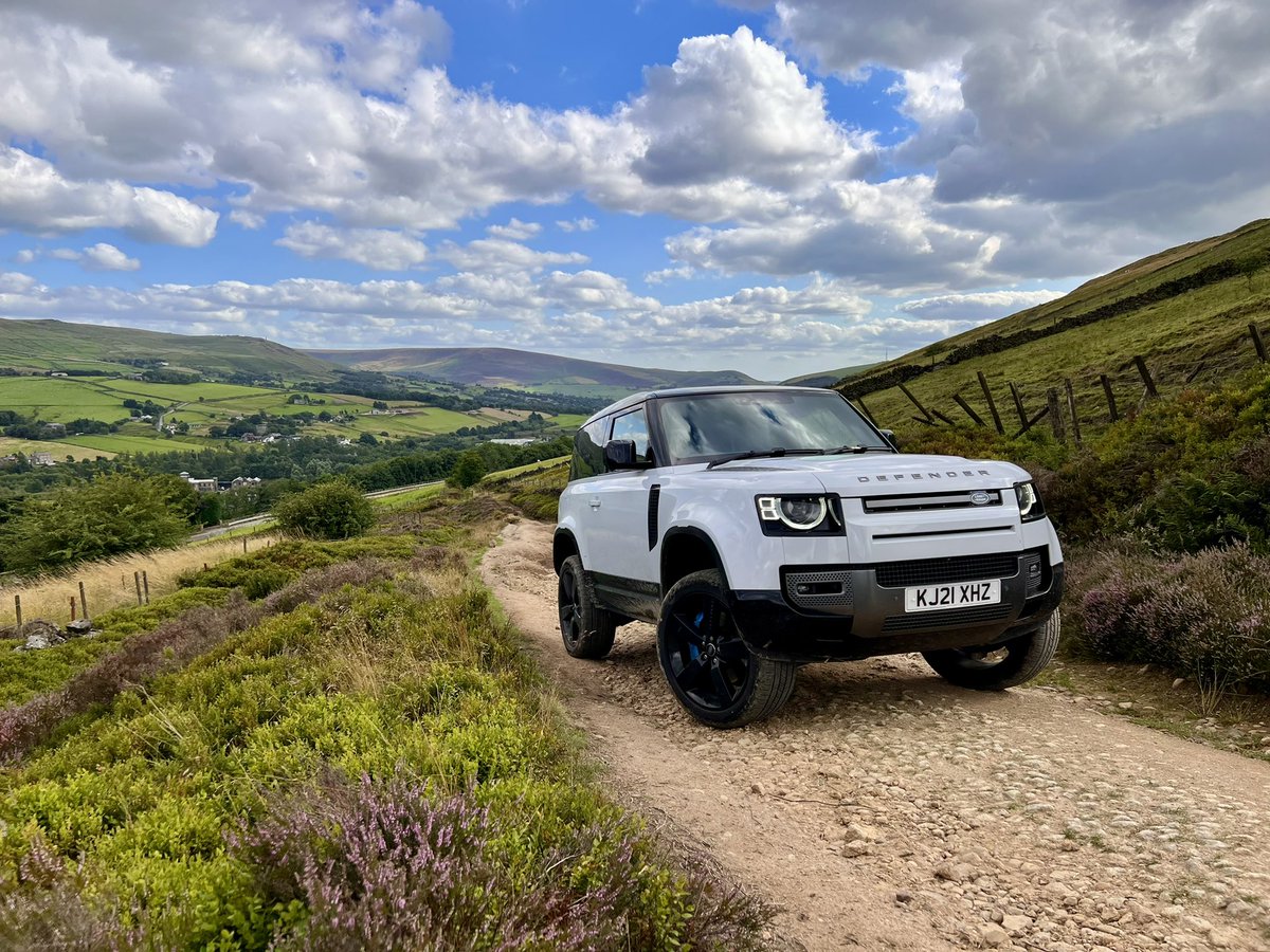 TheMudLifeMag's tweet photo. A lovely drive to countryside in the mighty V8 Defender…
-
@LandRover_UK @glass_uk @AllTerrainUK https://t.co/wsGYFPQPkD
