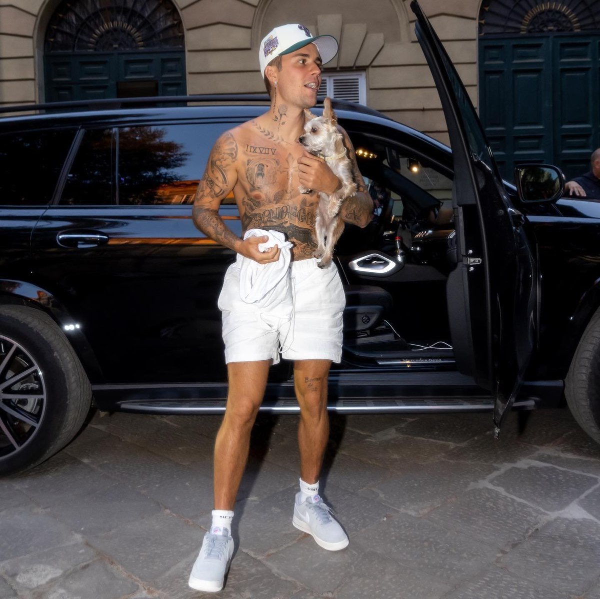 JBieber_ITALY's tweet photo. 🏟️ | Justin Bieber // JUSTICE WORLD TOUR! 

 📍 Skanderborg, Danimarca.
 🚪 porte già aperte (Dinamarca)
 🎤 19:45 Drew Sycamore
 🎤 21:30 Saveus
 🎤 23:35 Justin Bieber https://t.co/tgdk2yHHbW
