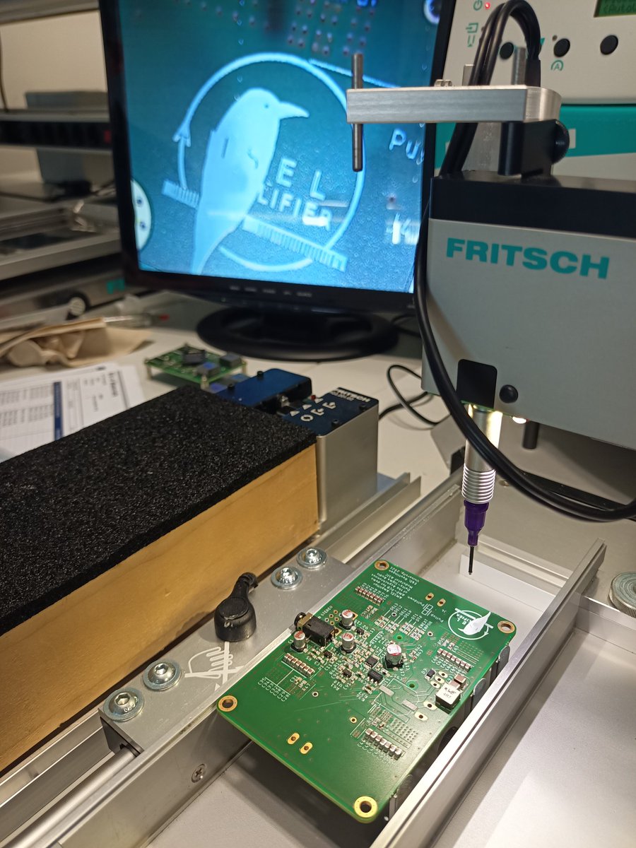 AMSEL_Amplifier's tweet photo. Today we were in the lab again. New amplifier board assembly and debugging of the GaN FET class D amplifier.

#powerelectronics #microelectronics #pcb #GaN #classD #ASIC @ElectronicsDrv and @HS_Reutlingen https://t.co/Z9jBDtttVW