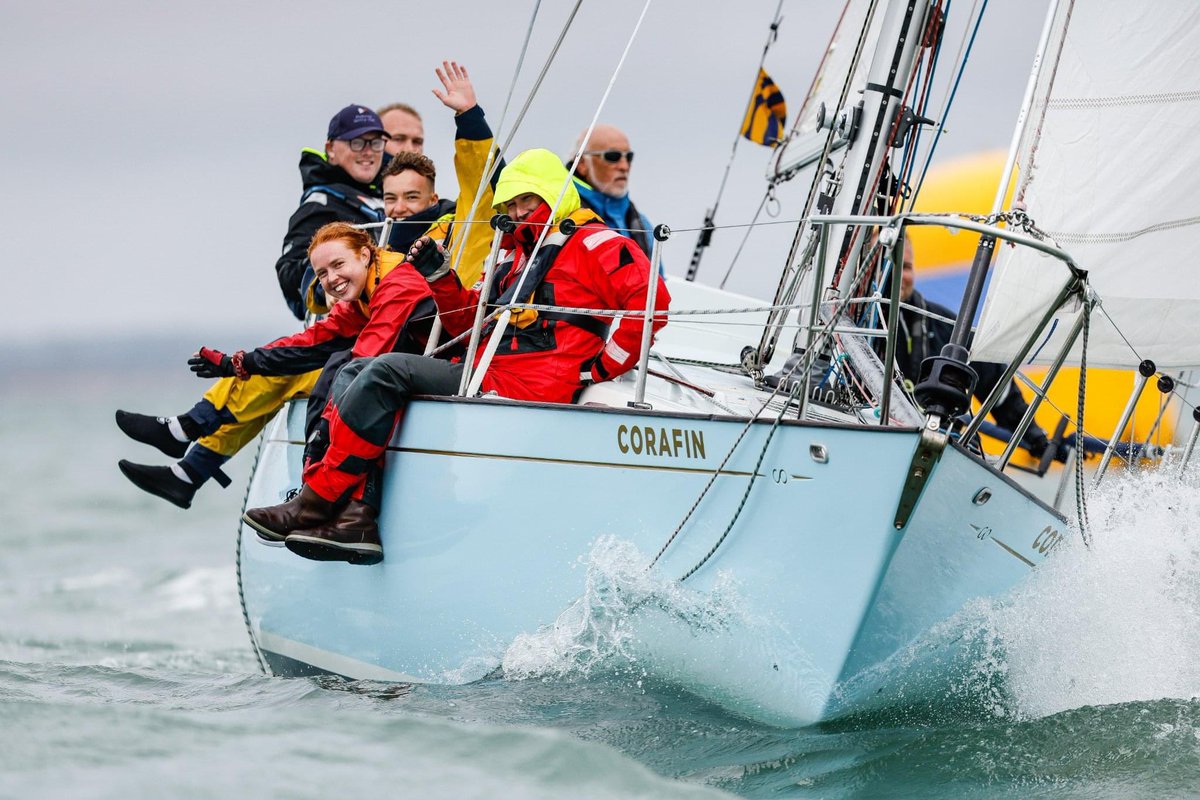 JAGBooth's tweet photo. #AHPsActive day 3, Cowes day 5. Another good day on the water. Slightly different photos today, our happy fish spinnaker and my navigation/tactics station! #CowesWeek2022 #musictherapy #sailing https://t.co/8LtMD4SpKv