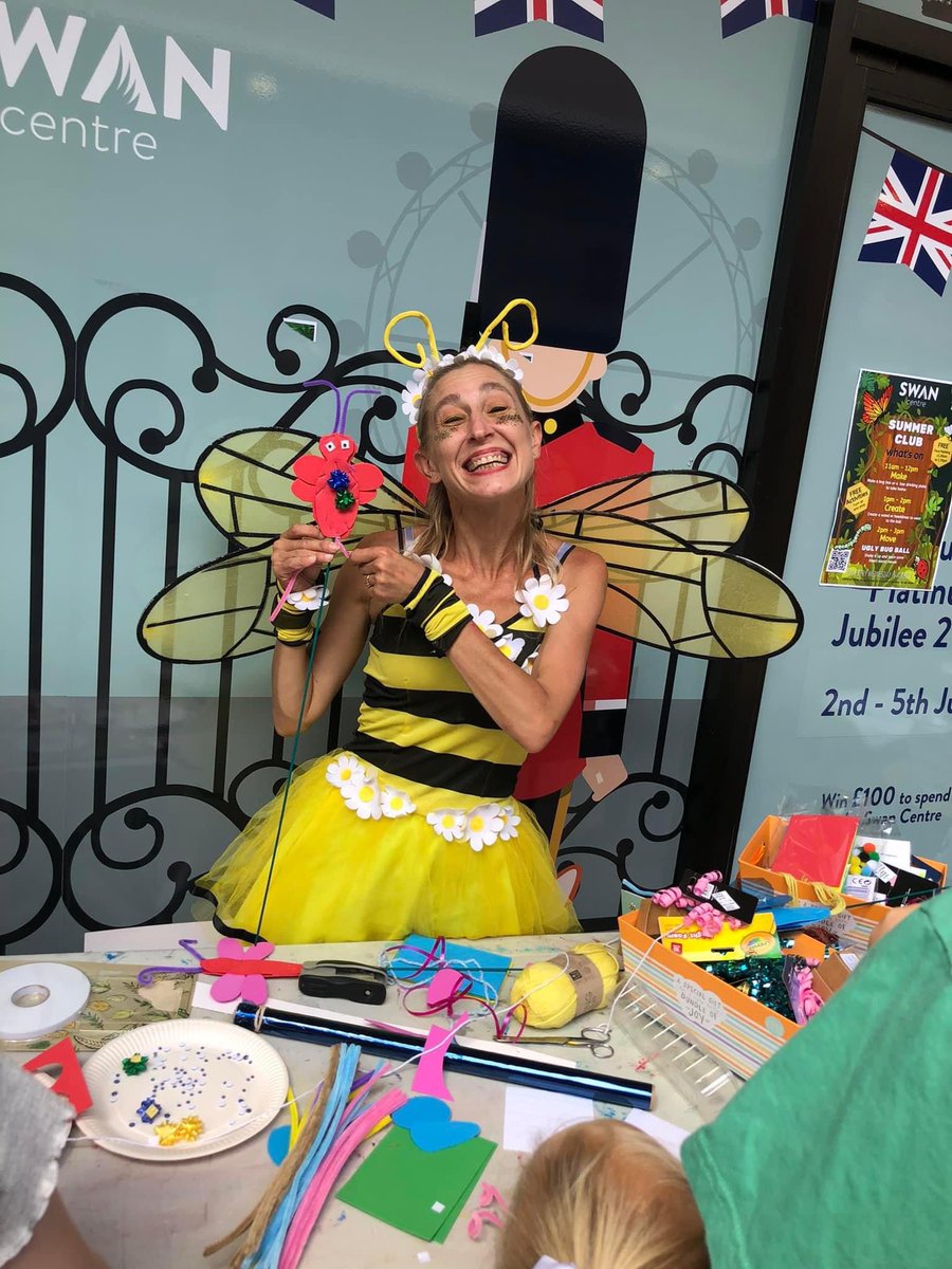 ShopSwanCentre's tweet photo. π π¦ πΆ Itβs βbeeβn a hive of activity in the centre today!
Join us every Wednesday in August for more fun things to do.
#localtoyou #swancentre https://t.co/Dd7OF09pmf