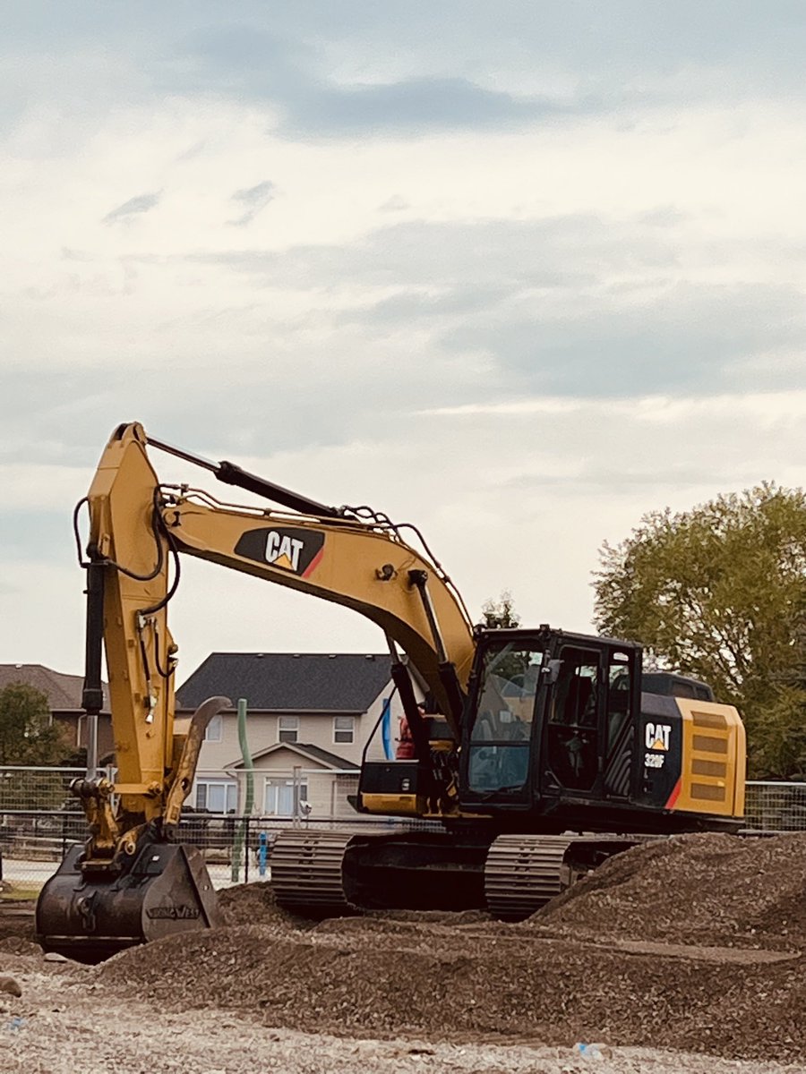 RobLaird7's tweet photo. Good morning from High River. A CAT playing in the dirt😺 https://t.co/SMvtcNJjza