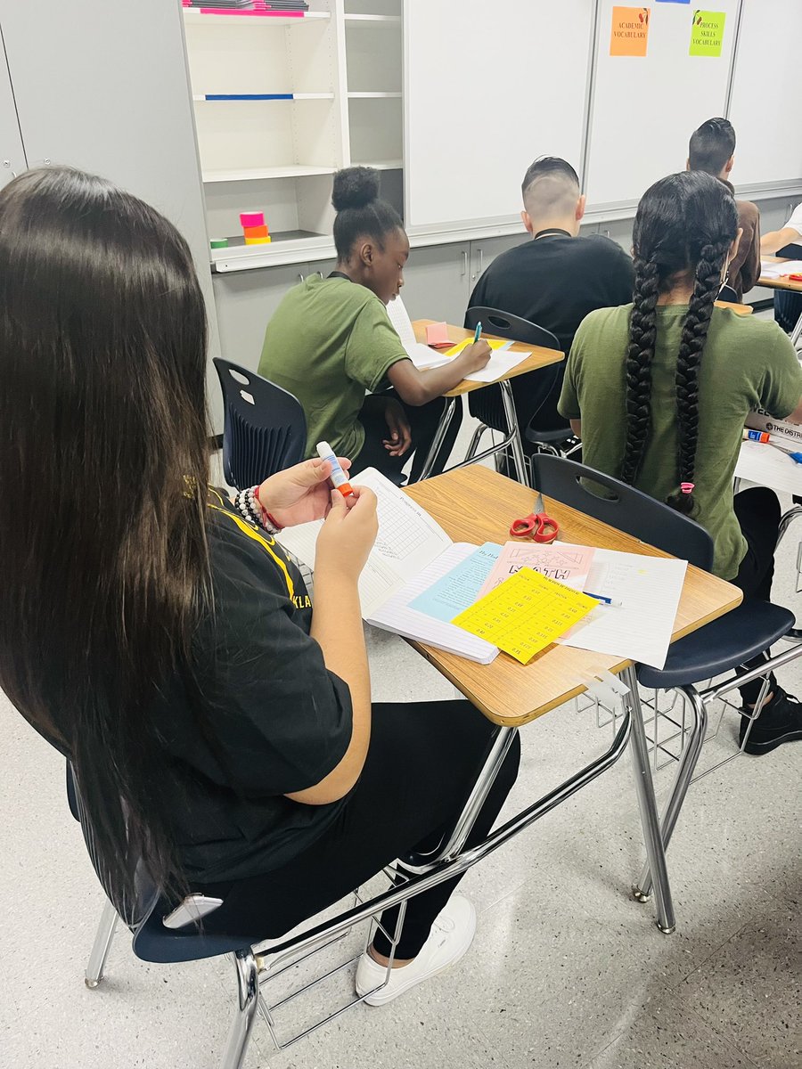 BrendaChR1's tweet image. ISNs, Structured Accountable Talks, and so much more are happening @ParklandMS #rituals #routines #partnerA #partnerB @reynahustles