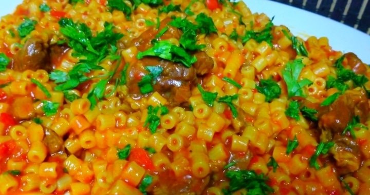 Soso_Kitchen0's tweet photo. #المبكبكه #المبكبكه_الليببه #ليبيا #لذيذ #صلصله_طماطم #الفيديو #على #يوتيوب
👇👇 
https://t.co/BFHftPKY0T https://t.co/4mEPdMeTp4