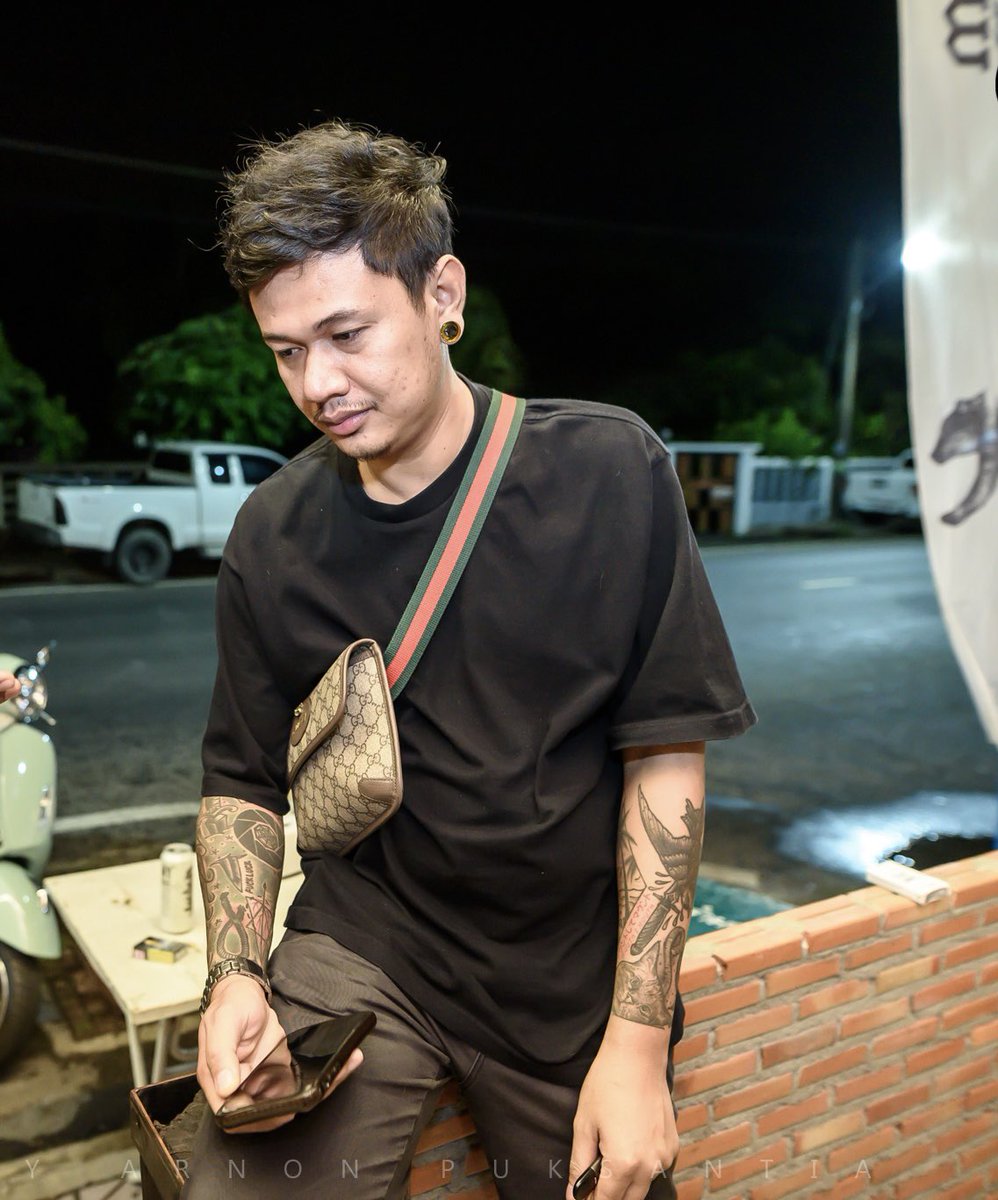 RATTO4448's tweet photo. งับเก่งกว่าฉลามอีก ไม่อยากจะคุย #ศรีสะเกษ #ในเมืองศรีสะเกษ #mouth2mouth #sisaket #ร้านเหล้าศรีสะเกษ https://t.co/6FvEnmx8Yb