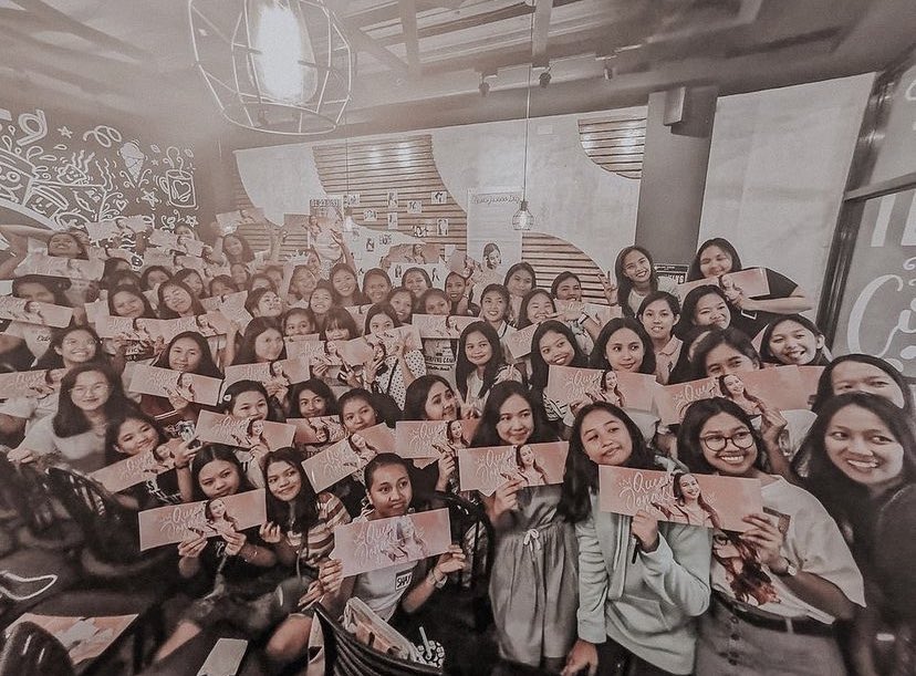 Jonaxxthebest's tweet photo. Jonaxx Stories Lovers, est. 2013.

#EterNINEtyWithJSLs https://t.co/PLWf8BVr2O