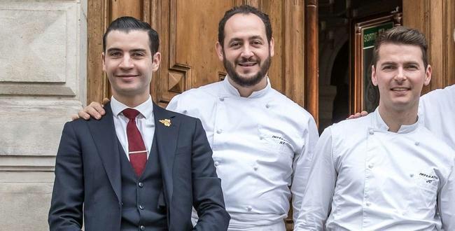 lefigarovin's tweet photo. Quelles sont les cuvées coups de cœur de Logan Thouillez et de Nicolas Fontaine, du restaurant étoilé Duende, à Nîmes ?

#cuveescoupsdecoeur #gastronomie #nimes @Maison_Albar https://t.co/ByT2cszya3 https://t.co/nwxsHLH5Gs