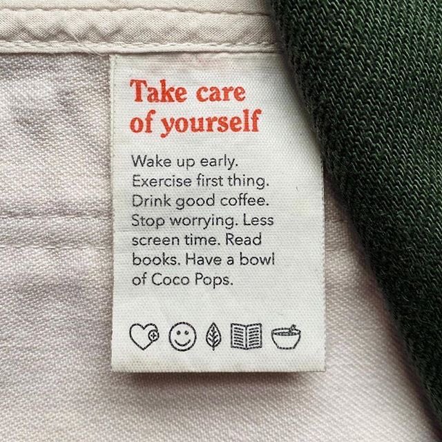 Bring back cool tags on shirts: https://t.co/w8lW1krZNb