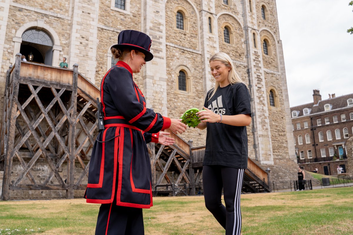adidasUK's tweet photo. There are some new gems in the @TowerOfLondon 👟👑

The boots worn by @alessiarusso7 that helped win @weuro2022 will now sit amongst our national Crown Jewels. https://t.co/vHcXqsSfsT