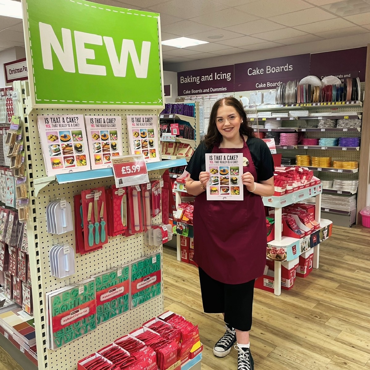 Hobbycraft's tweet photo. Is that a cake? Yes, it is! π° Hobbycraft Artisan Chloe Edwards has created a new recipe book all about the wonderful world of illusion cakes. Congratulations, Chloe!
The book is now available in store and online: https://t.co/IfgioUlPs5
#Hobbycraft #HyperRealisticCakes https://t.co/icTrqMYmob