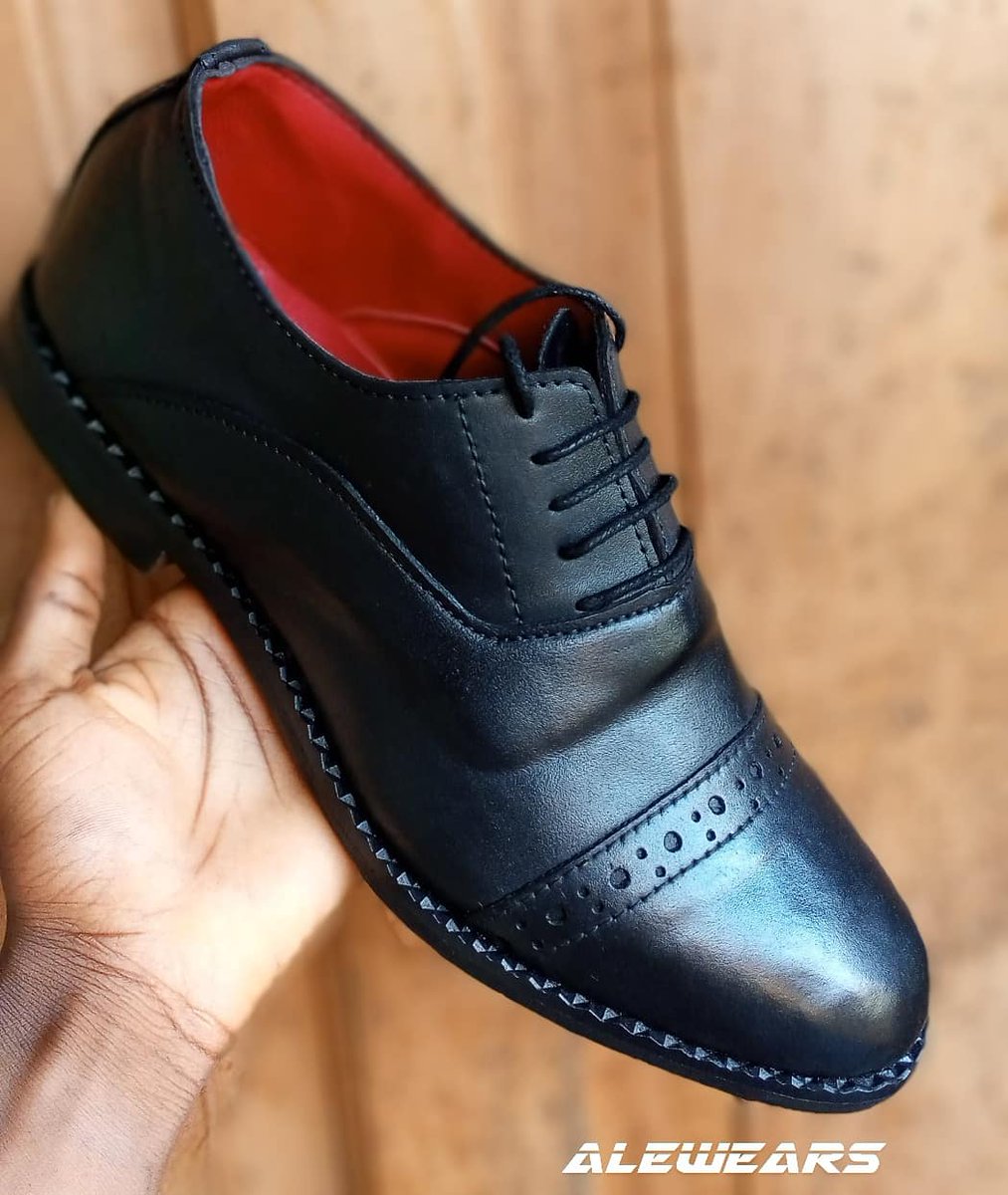 alewears1's tweet image. Laced up vs Loafers

Whats your pick?!

Available  in all sizes
Lagos,Nigeria
Delivery Nationwide

For 20k Each

ASUU Mama Dollaz Jaruma Jackie chan De Jong

Laced up.                Or.                   Croc Loafers