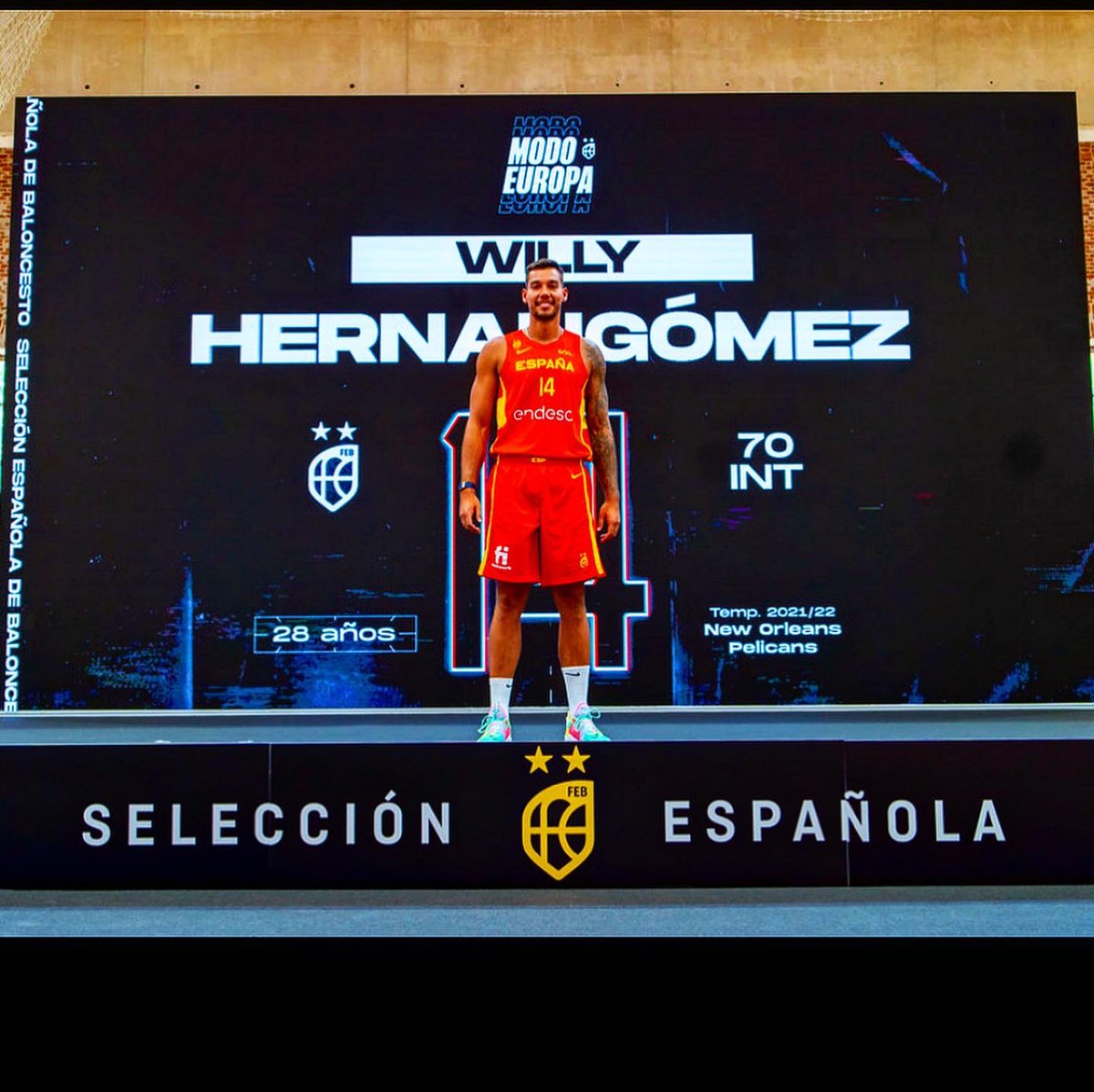 willyhg94's tweet photo. Empezamos!!! 🏀🔥🇪🇸 Vamos!!! #WHG14 #ModoEuropa #LaFamilia https://t.co/o4vzMqKXZO