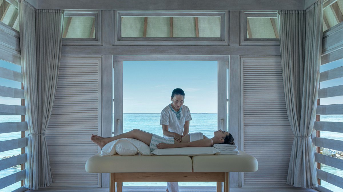 Four Seasons Resorts Maldives tweet media