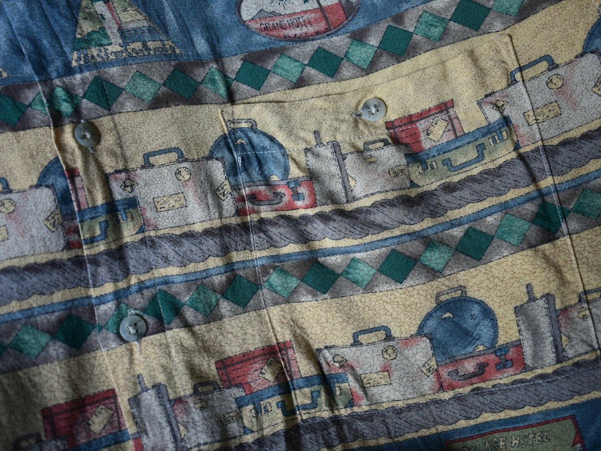 Rinceaux1's tweet photo. 【 used 】VANHEUSEN art  hawaiian rayon s/s shirts 
 (L) MULTI

#rinceaux
#artfashion
#designshirts
#ランソー
#京都古着
#古着ネットショップ
#古着オンラインショップ
#古着シャツ
#柄シャツ
#ハワイアンシャツ
#ハワイアンアート
#マルチカラーシャツ
#レトロシャツ
#古着ファッション https://t.co/AI3JAMG0tE