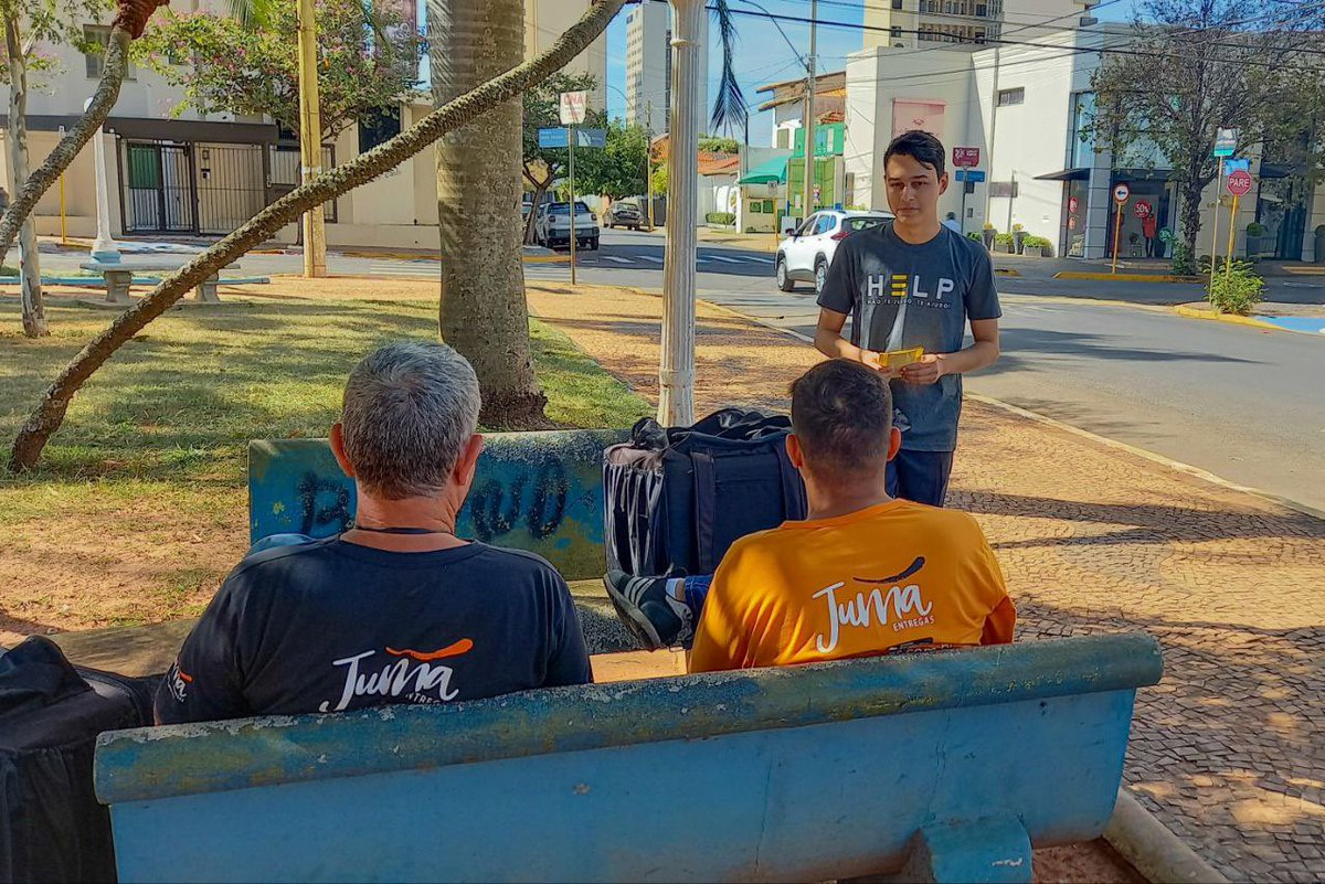 help_fju's tweet photo. Assim como você passa por dificuldades, as pessoas próximas a você também.
E é nesses momentos, em que elas precisam de uma mão amiga, que você pode ajudá-las!

Fala para ela sobre o Help

(11) 4200-0034
#nãotejulgoteajudo https://t.co/KbZqpASagu