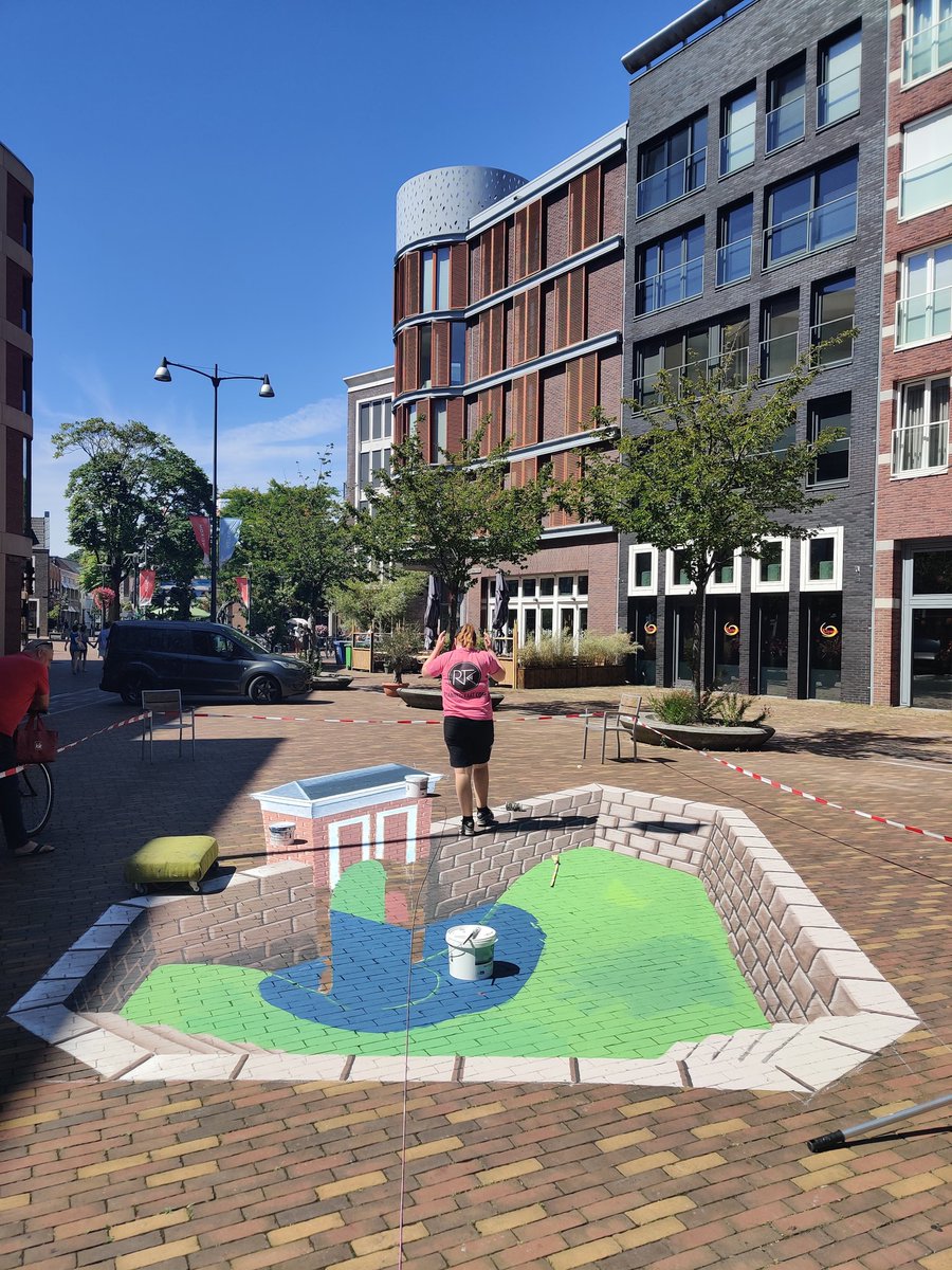 Pleinkunst in wording op het Kees Stipplein 🙌🏻 @BiebVeenendaal