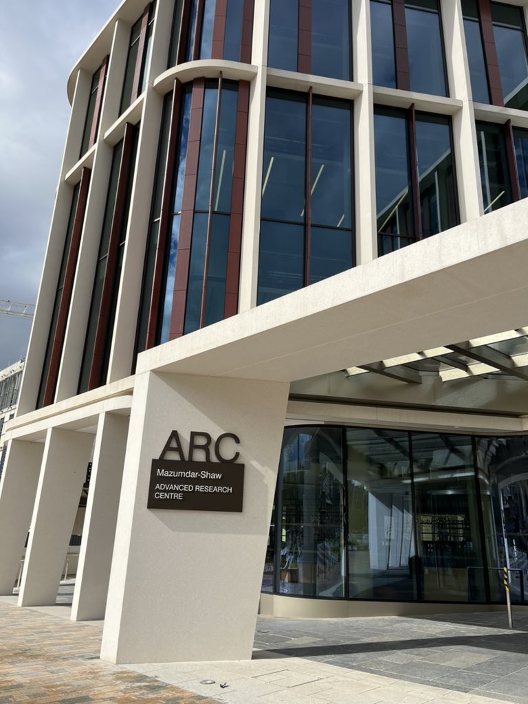 Fantastic to visit the new <a href="/UofGARC/">UofGARC</a> this morning as <a href="/ScotFundCouncil/">Scottish Funding Council</a> announced the areas where new Alliances for Research Challenges will focus 👇🏼

sfc.ac.uk/news/2022/news…