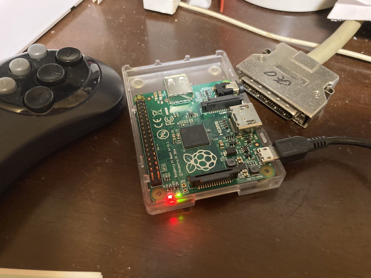 kehugoku's tweet image. ラズパイ逝ったと思ったら、SDカードの接触不良でした(笑)

動作対象外でもがく
#RaspberryPi1