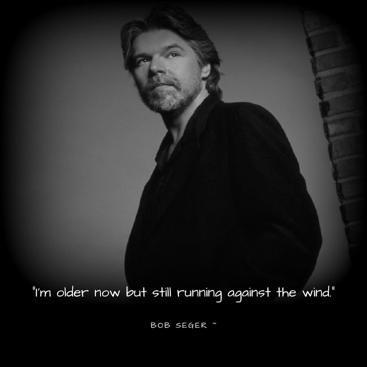 Alexarenee1's tweet photo. @RockNRoLL_85 I love them both but I have worn out my Bob Seger albums #brotherbob https://t.co/Xgs0aqJPmp