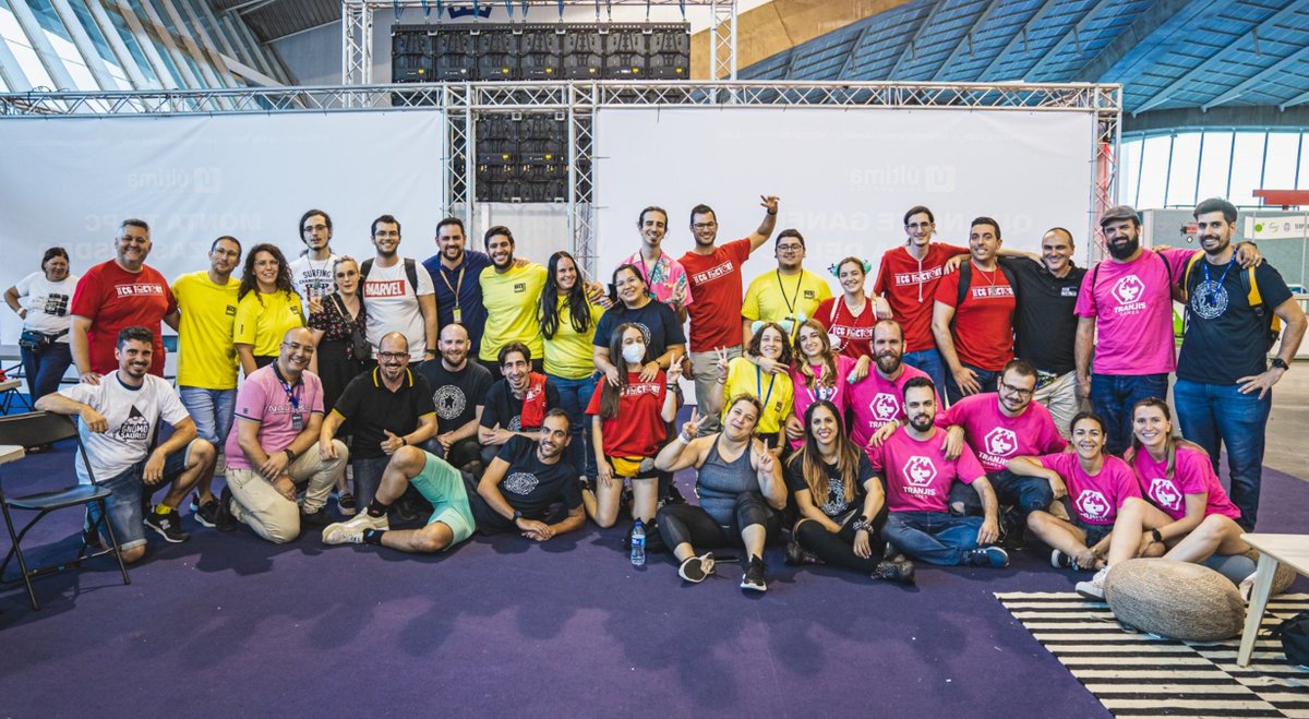 El Club Dante tweet media