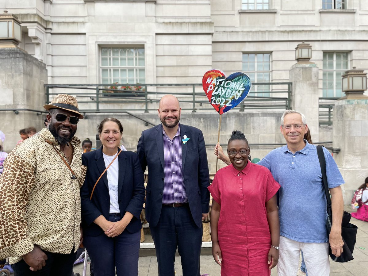 And happy @NationalPlayday from @mayorofhackney, @AnntoinetteBra1, @carowoodley, @timrgill and @abassonedrum!