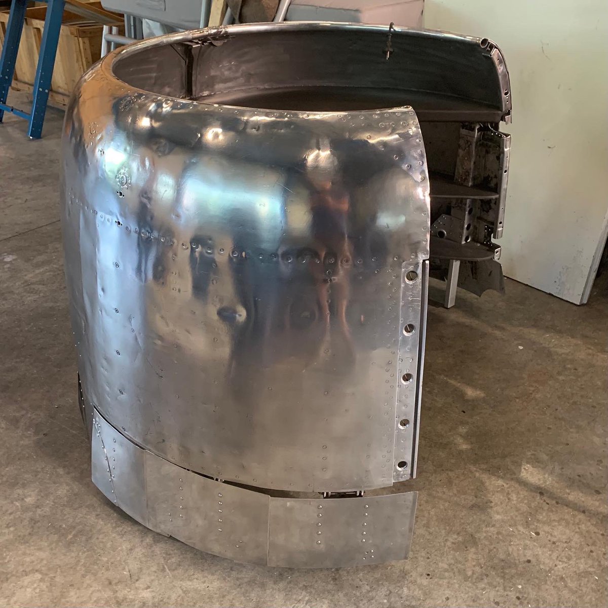 Expected soon; Reception desk made of mirror-polished C-47/DC-3 Dakota engine cowlings

Follow us on Twitter to keep up to date.

#kaeve #kaeveuden #mancave #aviation #decor #collectibles #dakota #skytrain #douglasdc3 #c47dakota #c4skytrain #wingtip #officefurniture #rare