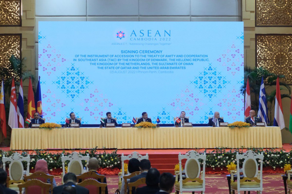 Congratulate Denmark, Greece, the Netherlands, Oman, Qatar and UAE on their accession to the Treaty of Amity and Cooperation #TAC (03/08)

🇩🇰🇬🇷🇳🇱🇴🇲🇶🇦🇦🇪