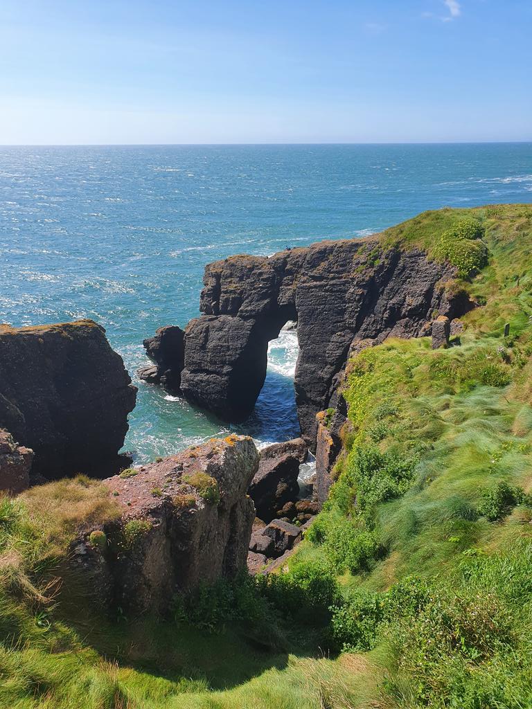 We did the cliff walk this morning. Stunning scenery #thisisthelife #theDeise <a href="/BrodHiggins/">misneachhiggins.bsky.social</a> <a href="/VivianLambert59/">Vivian Lambert 🇺🇦</a> @BrunoSchnauz