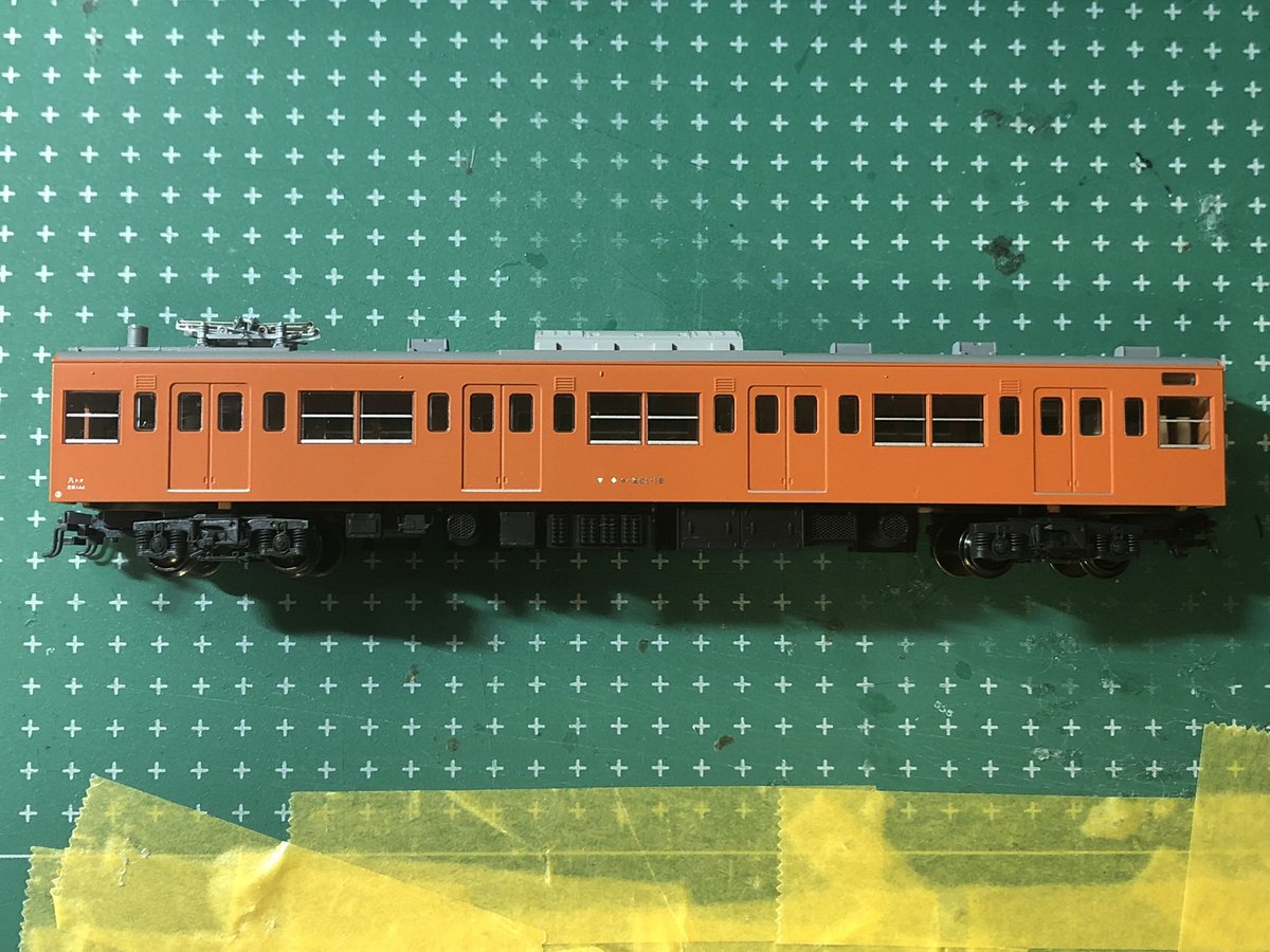 tkk103series's tweet photo. 模型弄り…KATO製201系T編成ベースでパンタ混在のT1編成の車番•ドアコック表記と、トレインボックス103系岡山色の呼称表記•ドアコック表記を入れました。
201系の車番は世田谷車輌
#sscmodel さんを使用し、それ以外はくろま屋さんを使用。103系のアンテナはKATO製を使用しリアルさを追求しました。 https://t.co/ixk4b0rghY